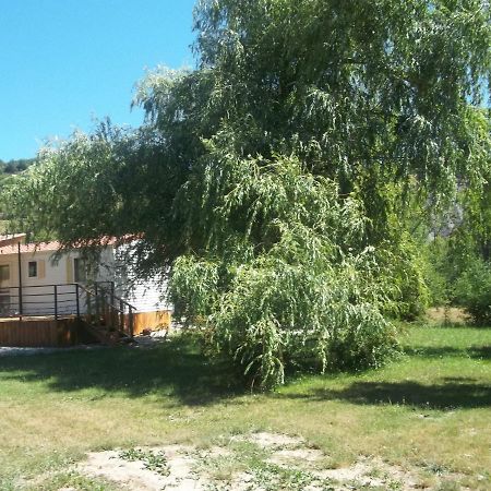Bungalow Blieux מראה חיצוני תמונה